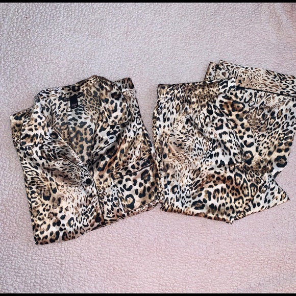 Victoria's Secret Other - New Victoria Secrets satin leopard pajama set.
